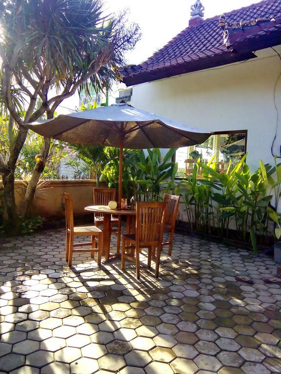 Arya Inn Enny Salon And Spa Nusa Lembongan  Exterior photo